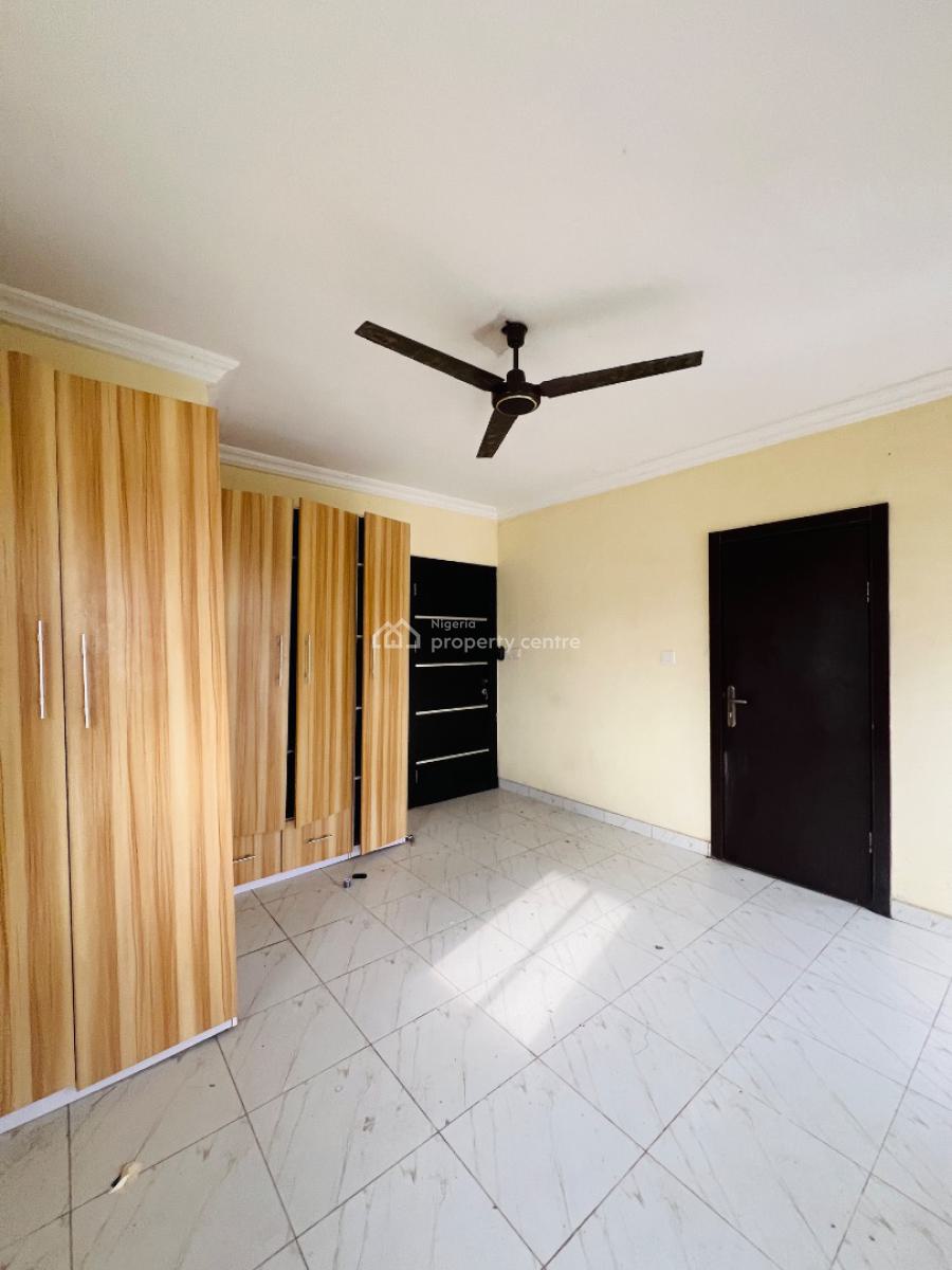 Standard 3 Bedroom Apartment in an Estate with 24hours Light, Lekki Pearl, Behind Blenco Supermarket, Sangotedo, Ajah, Lagos, Flat / Apartment for Rent