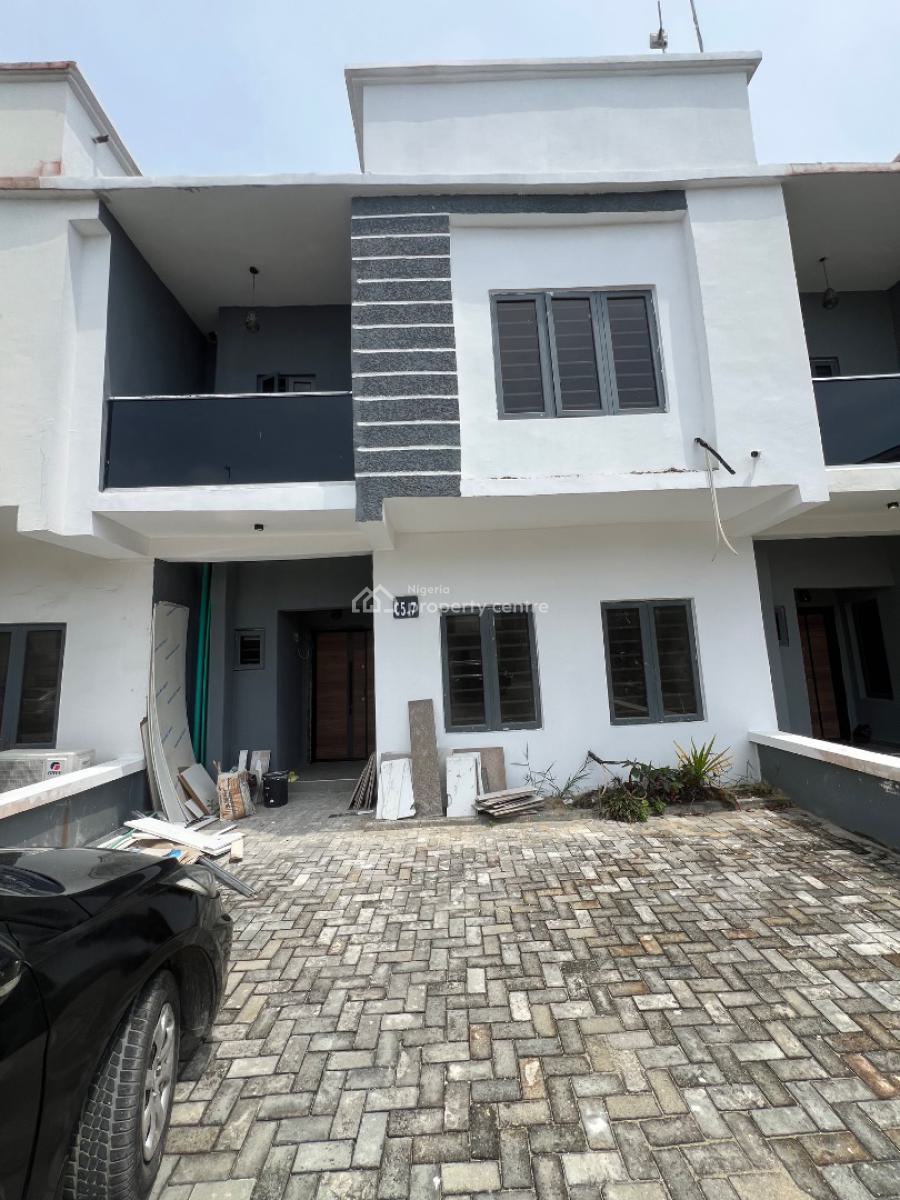 Distress 4bedroom Terrace Duplex, Ogombo Ajah, Ogombo, Ajah, Lagos, Terraced Duplex for Sale