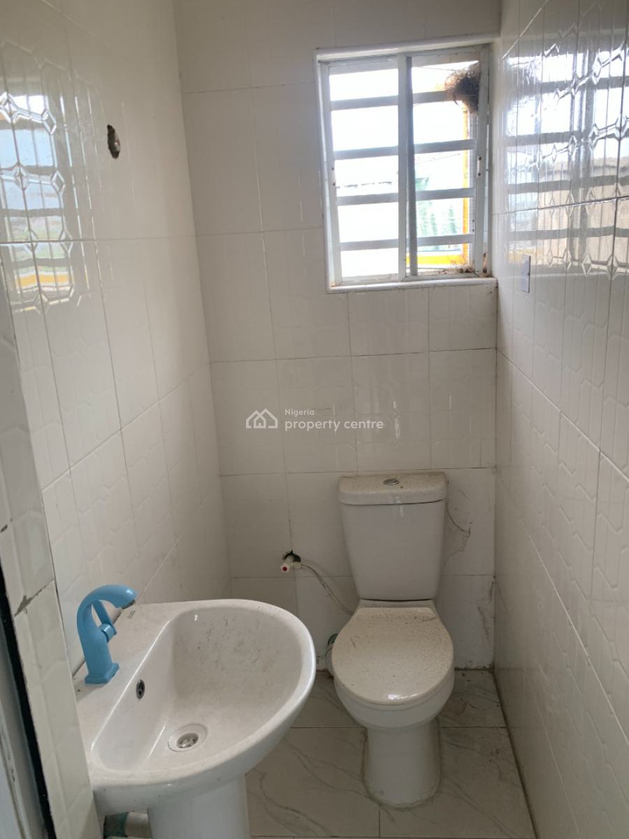 Luxury 3 Bedroom Upstairs, Abijo, Victory Villa Estate, Ajah, Lagos, Flat / Apartment for Rent