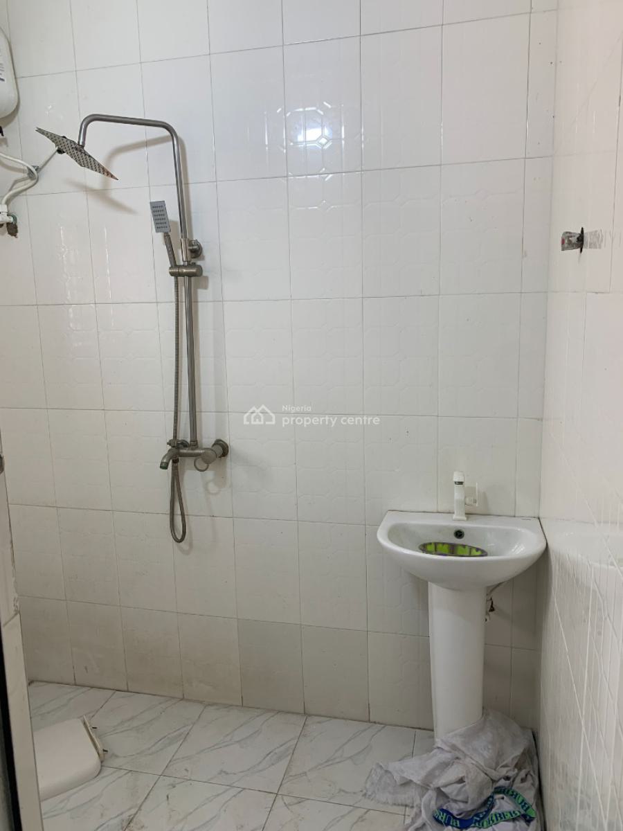 Luxury 3 Bedroom Upstairs, Abijo, Victory Villa Estate, Ajah, Lagos, Flat / Apartment for Rent