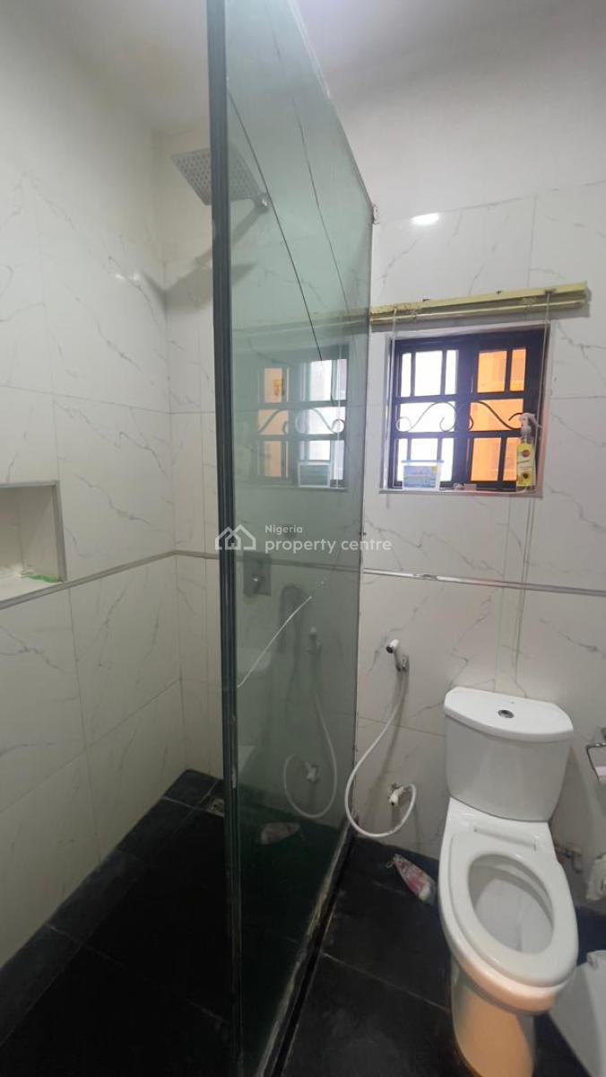 2 Units of 3 Bedrooms Flat, Lekki Phase 1, Lekki, Lagos, Flat / Apartment for Rent