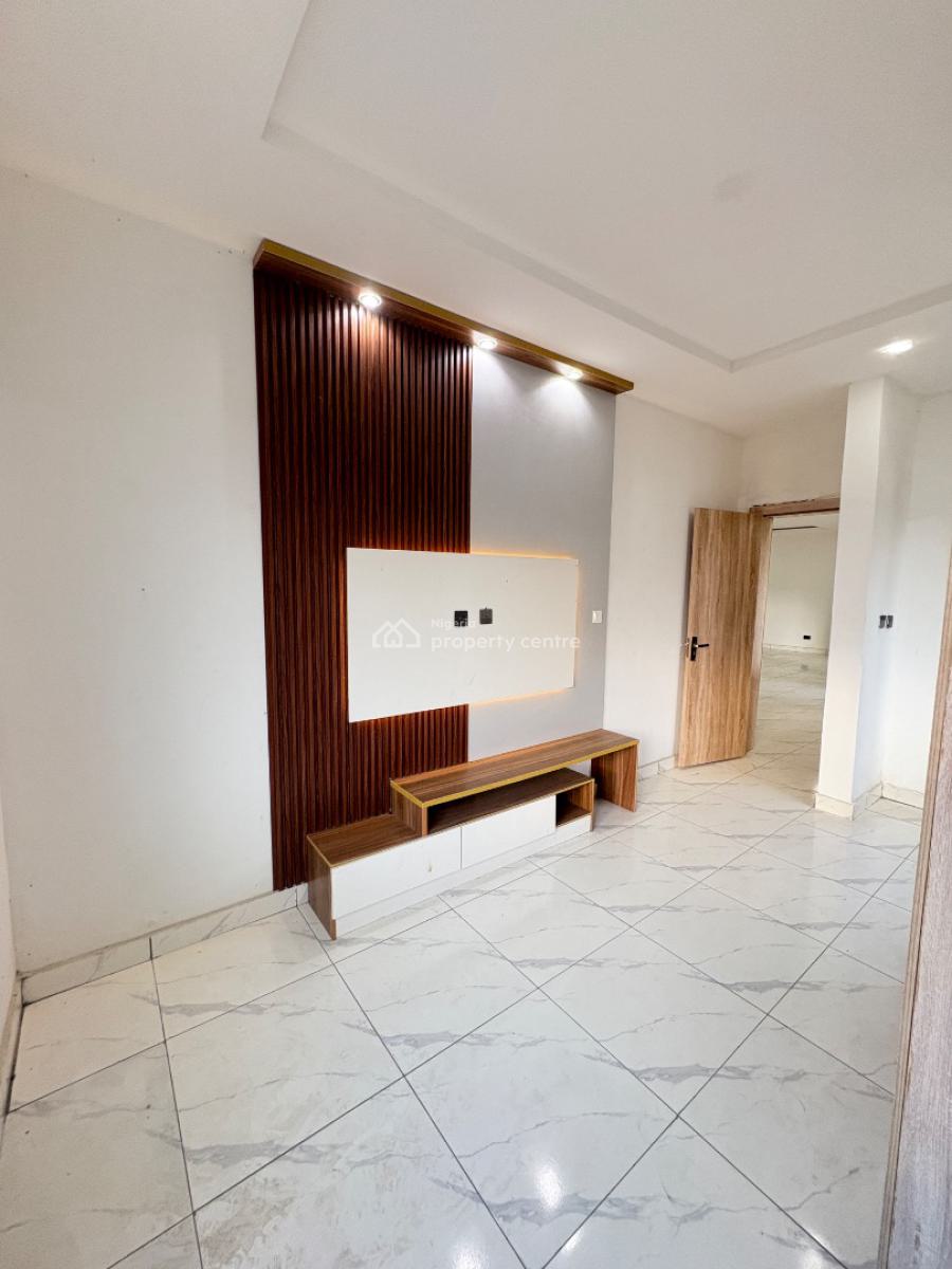 Well Maintained Serviced 2 Bedroom Apartment, Ilasan, Ikate, Lekki, Lagos, Flat / Apartment for Rent