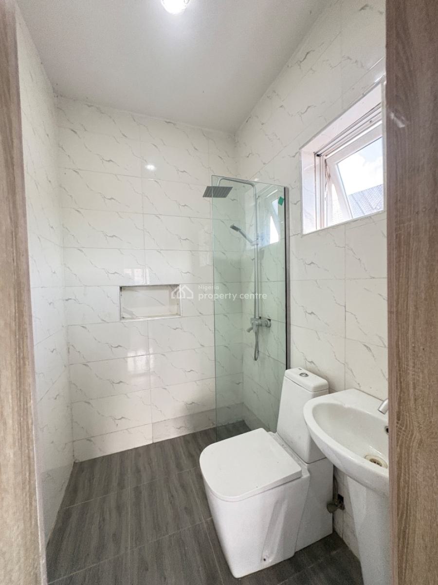 Well Maintained Serviced 2 Bedroom Apartment, Ilasan, Ikate, Lekki, Lagos, Flat / Apartment for Rent