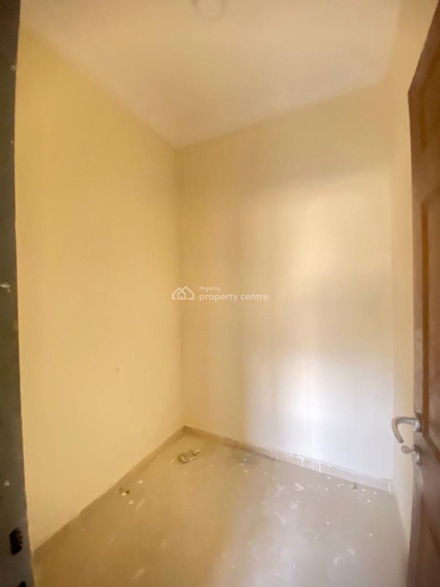 Standard and Massive 3 Bedroom Apartment, Mobil Road, Ajah, Lagos, Flat / Apartment for Rent
