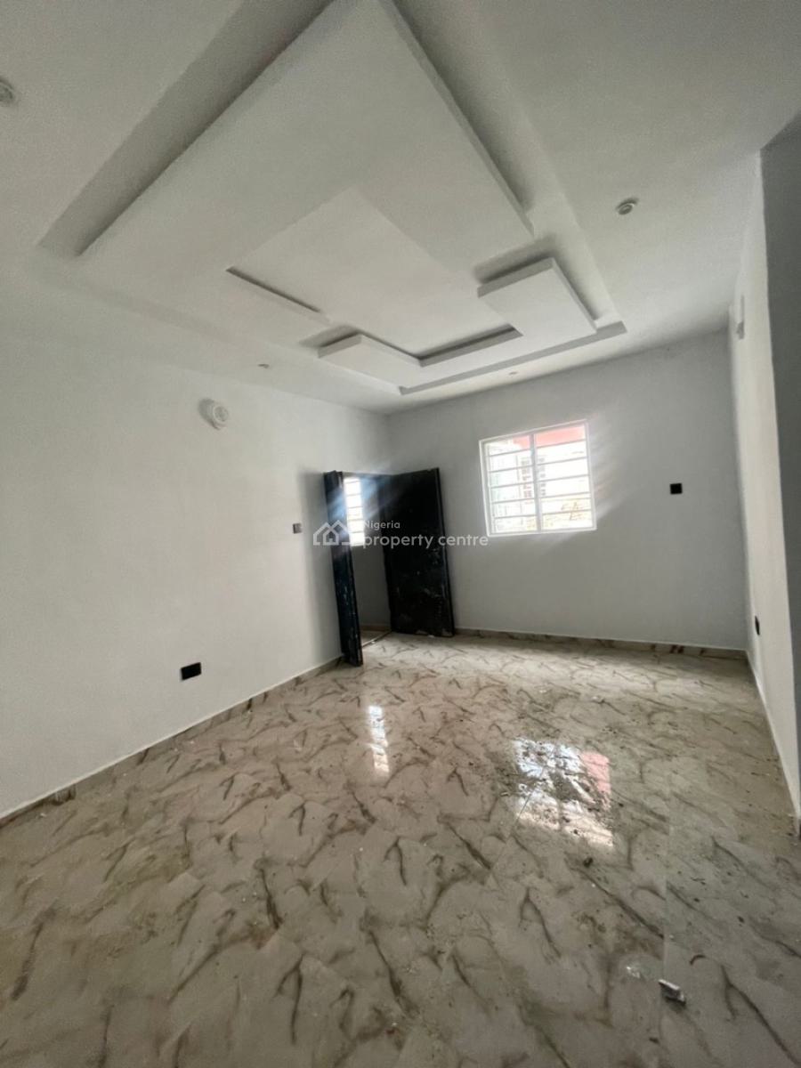 Luxurious and Spacious 2 Bedroom in a Good Neighborhood, United Estate, Sangotedo, Ajah, Lagos, Flat / Apartment for Rent
