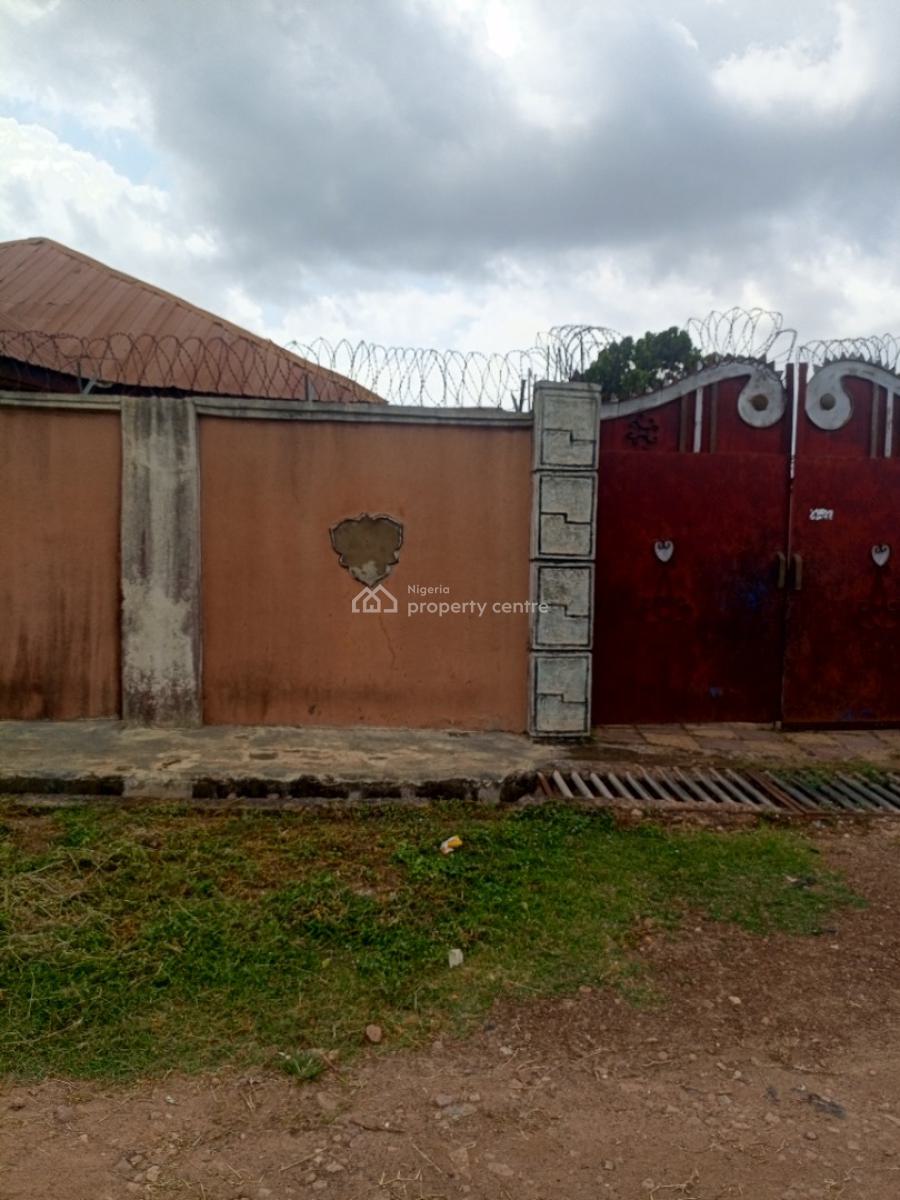 Twin Flat of 3 Bedroom and 2 Bedroom on a Plot of Land, Paara, Inu Ewe, Alakia, Ibadan, Oyo, Block of Flats for Sale