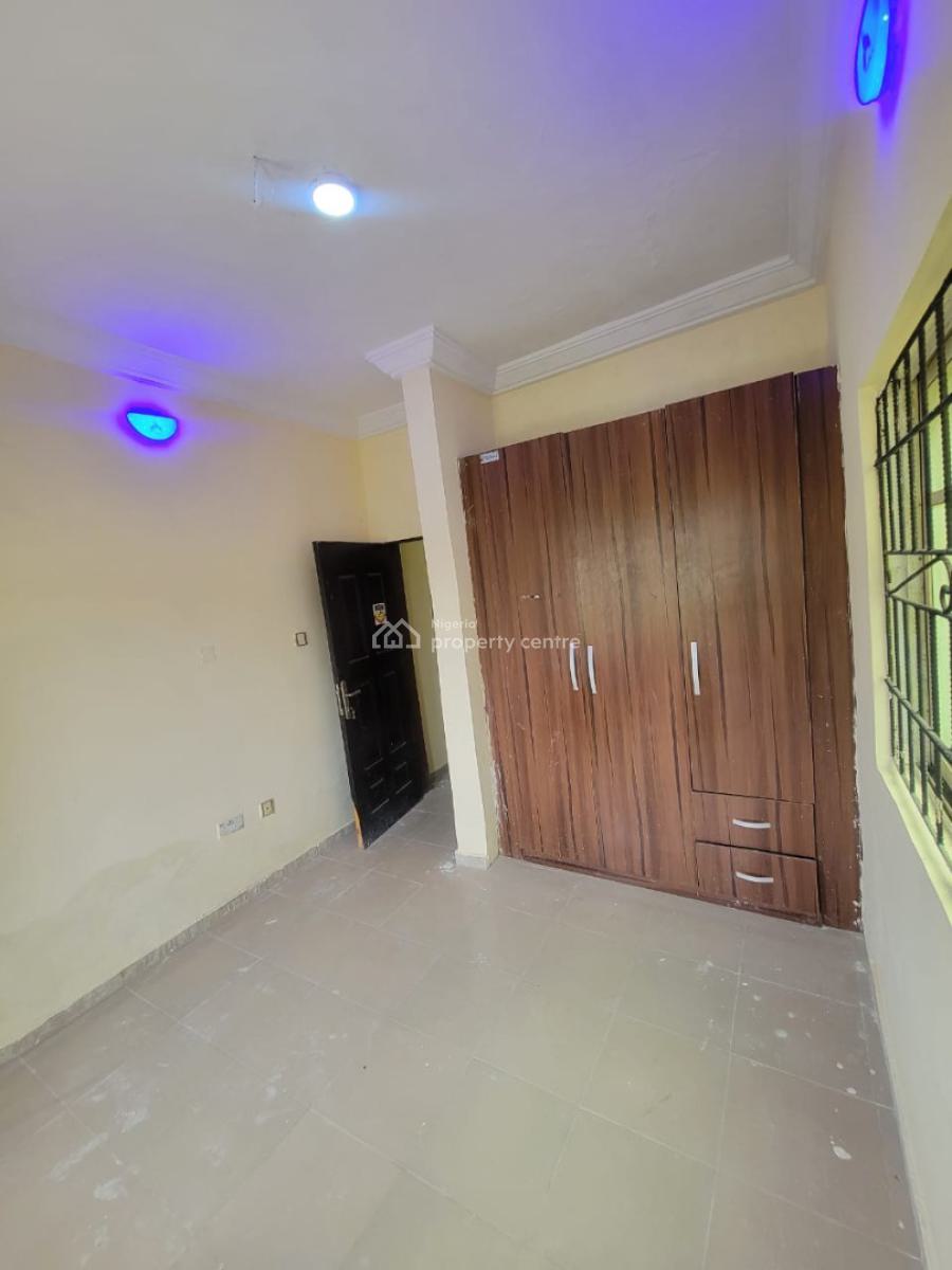 Standard and Sharp 2 Bedroom Apartment, Mobil Road, Ajah, Lagos, Flat / Apartment for Rent