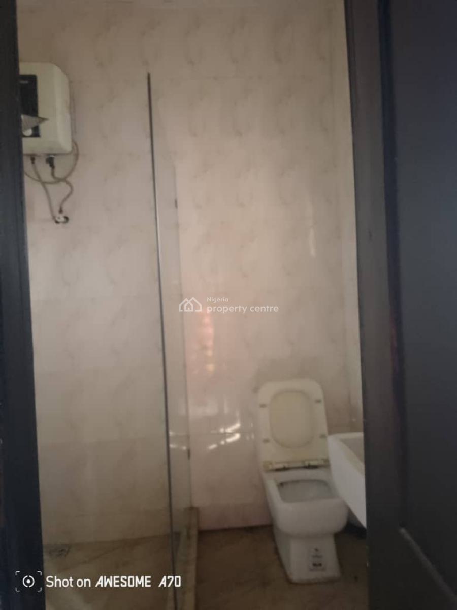 Fully Serviced and Spacious 4 Bedroom Terrace Duplex, Osapa, Lekki, Lagos, Terraced Duplex for Rent