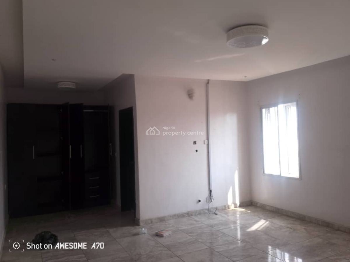 Fully Serviced and Spacious 4 Bedroom Terrace Duplex, Osapa, Lekki, Lagos, Terraced Duplex for Rent
