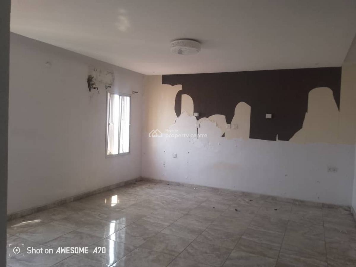 Fully Serviced and Spacious 4 Bedroom Terrace Duplex, Osapa, Lekki, Lagos, Terraced Duplex for Rent