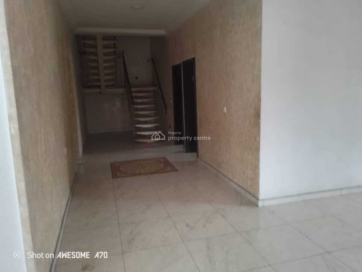 Fully Serviced and Spacious 4 Bedroom Terrace Duplex, Osapa, Lekki, Lagos, Terraced Duplex for Rent