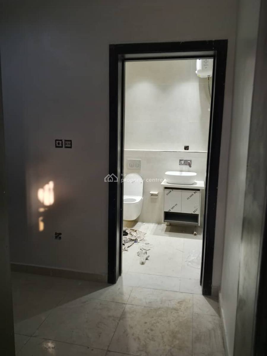 Elegant 5-bedroom Maisonette, Banana Island, Ikoyi, Lagos, Flat / Apartment for Rent