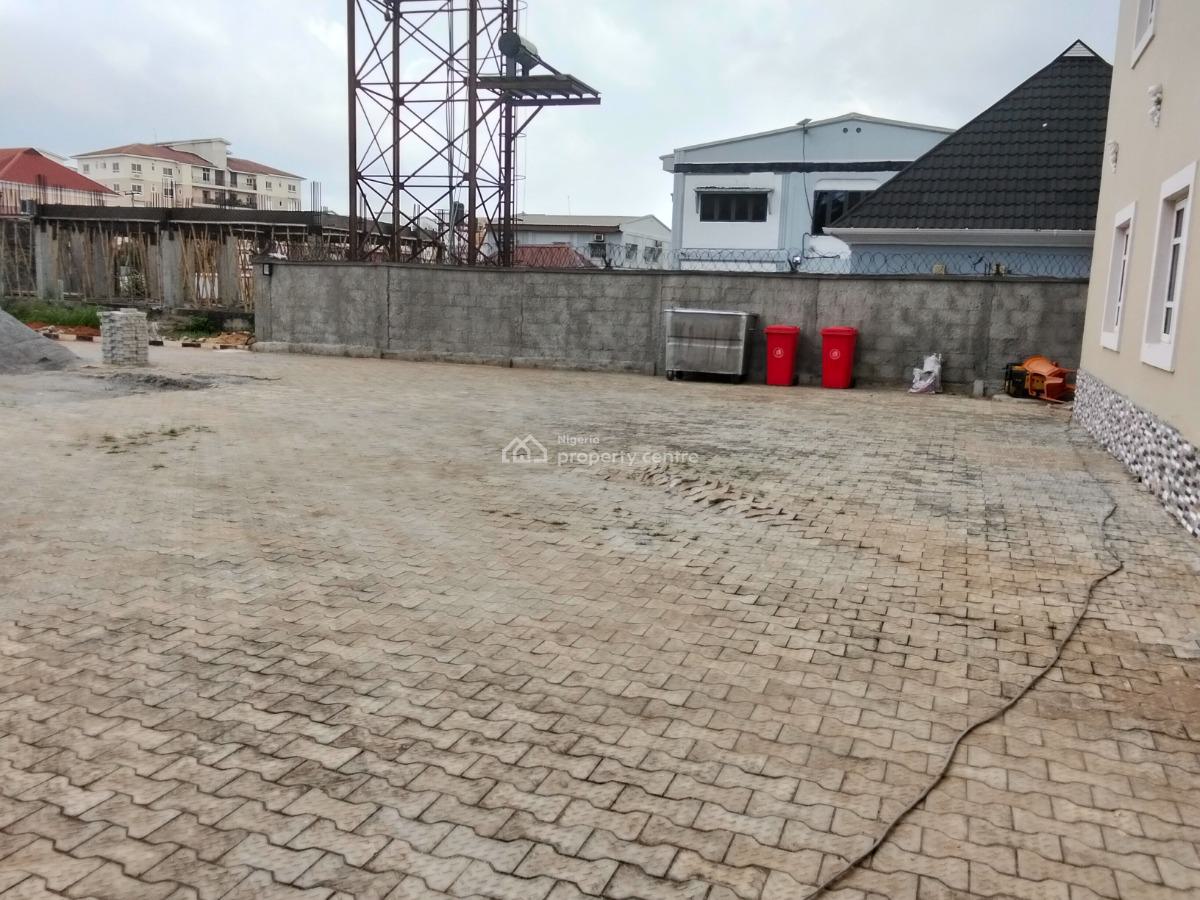 Brand New 3 Bedroom Flat, Lands Mark, Panti Police Station, Adekunle, Yaba, Lagos, Flat / Apartment for Sale