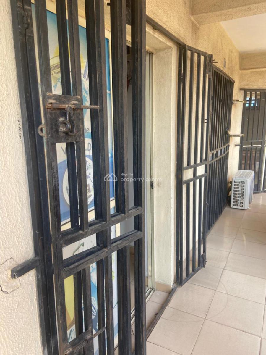 Small Office/shop, Ojodu, Lagos, Commercial Property for Rent