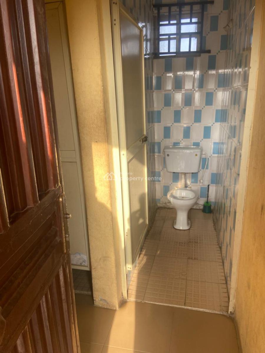 Small Office/shop, Ojodu, Lagos, Commercial Property for Rent