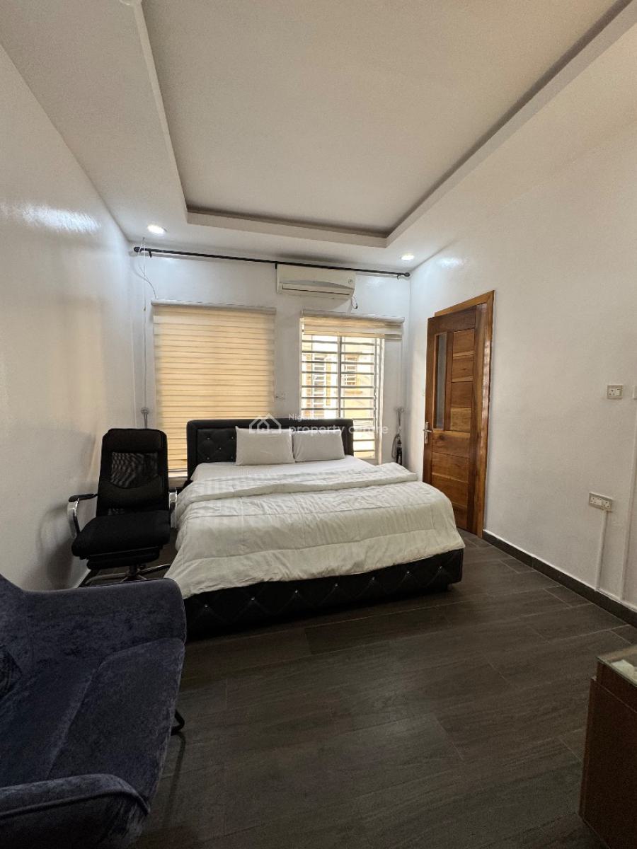 4 Bedroom Semi Detached House with Bq, Osapa, Lekki, Lagos, Semi-detached Duplex for Sale