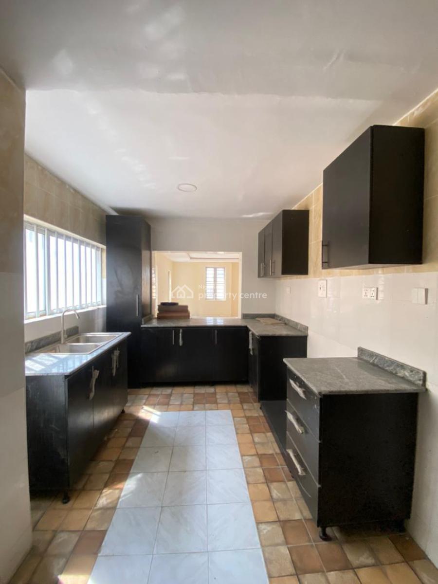 4 Bedroom Semi Detached House with Bq, Ajah, Lagos, Semi-detached Duplex for Sale