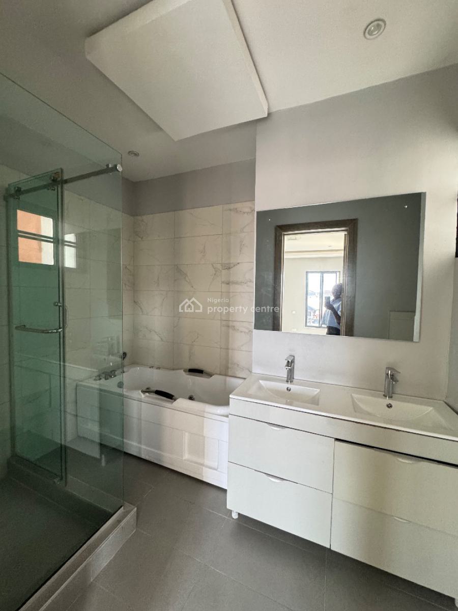 4 Bedroom Maisionette with Bq, Pool and Gym, Lekki Phase 1, Lekki, Lagos, House for Sale