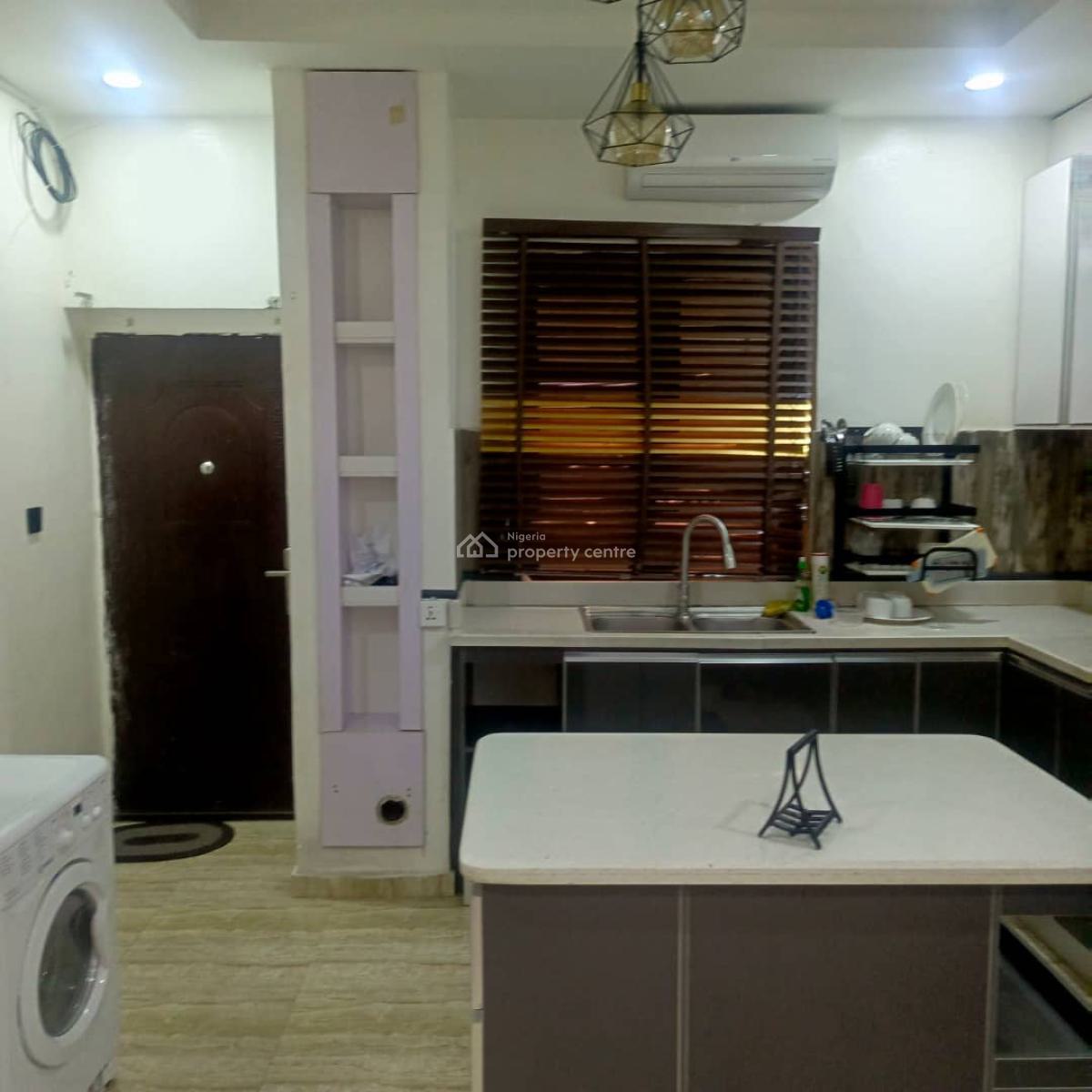 Well Maintained 3 Bedrooms Furnished Apartments, Ikeja Gra, Ikeja, Lagos, Flat / Apartment for Rent