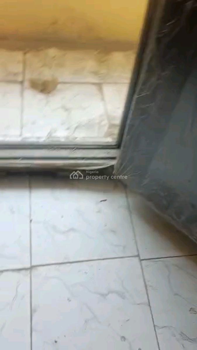 Standard and Spacious 2 Bedroom Flat, Adekunle, Yaba, Lagos, Flat / Apartment for Rent