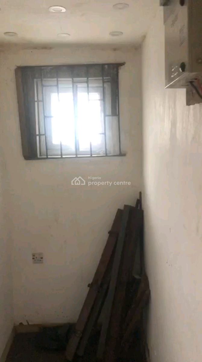 Standard and Spacious Mini Flat, Fadeyi, Shomolu, Lagos, Mini Flat (room and Parlour) for Rent