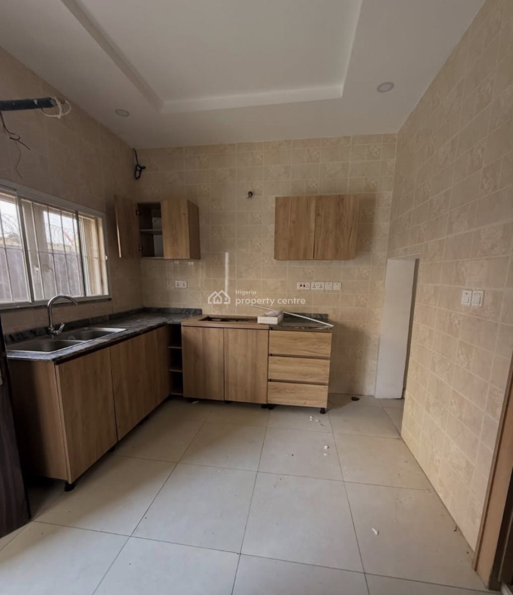 Luxury 3 Bedroom Terrace Duplex + Bq, Gilmore, Jahi, Abuja, Terraced Duplex for Rent