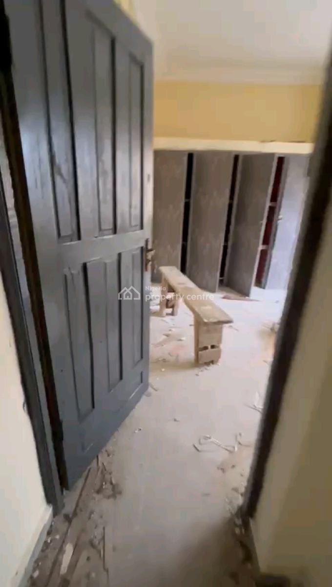 Standard and Spacious 3 Bedroom Flat, Pedro, Gbagada, Lagos, Flat / Apartment for Rent