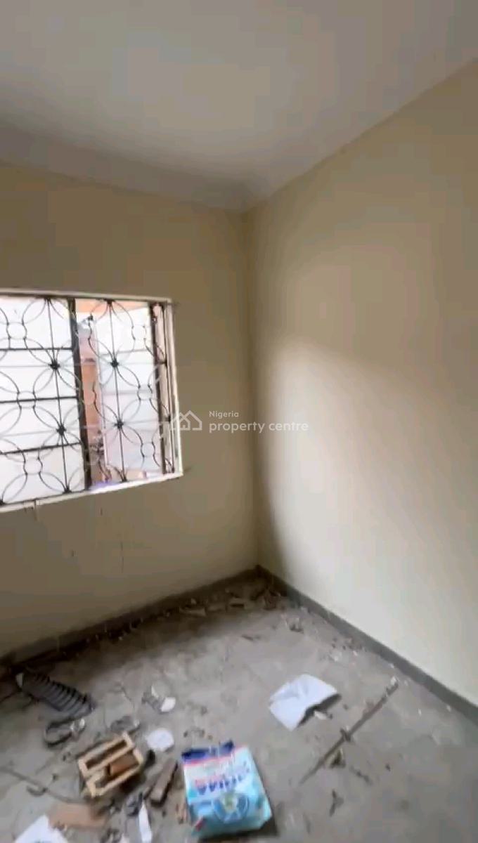 Standard and Spacious 3 Bedroom Flat, Pedro, Gbagada, Lagos, Flat / Apartment for Rent