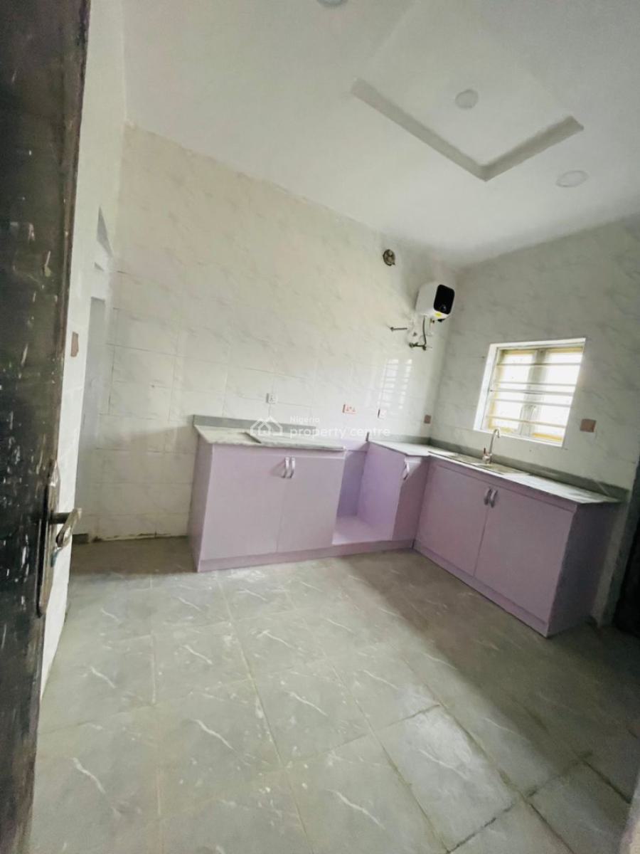 Beautiful 4 Bedroom with a Bq, Thomas Estate, Ajah, Lagos, House for Rent