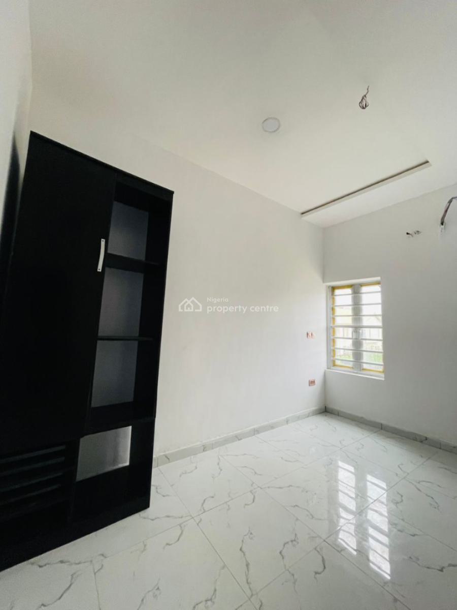 Beautiful 4 Bedroom with a Bq, Thomas Estate, Ajah, Lagos, House for Rent