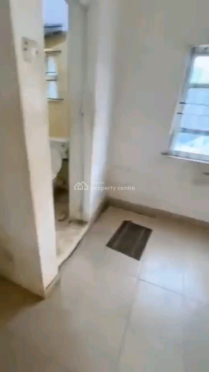 Standard and Spacious Room Self Contained, Akoka, Yaba, Lagos, Self Contain (single Rooms) for Rent