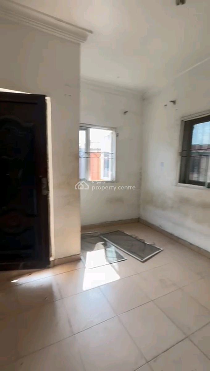 Standard and Spacious Mini Flat, Off Pedro, Shomolu, Lagos, Mini Flat (room and Parlour) for Rent