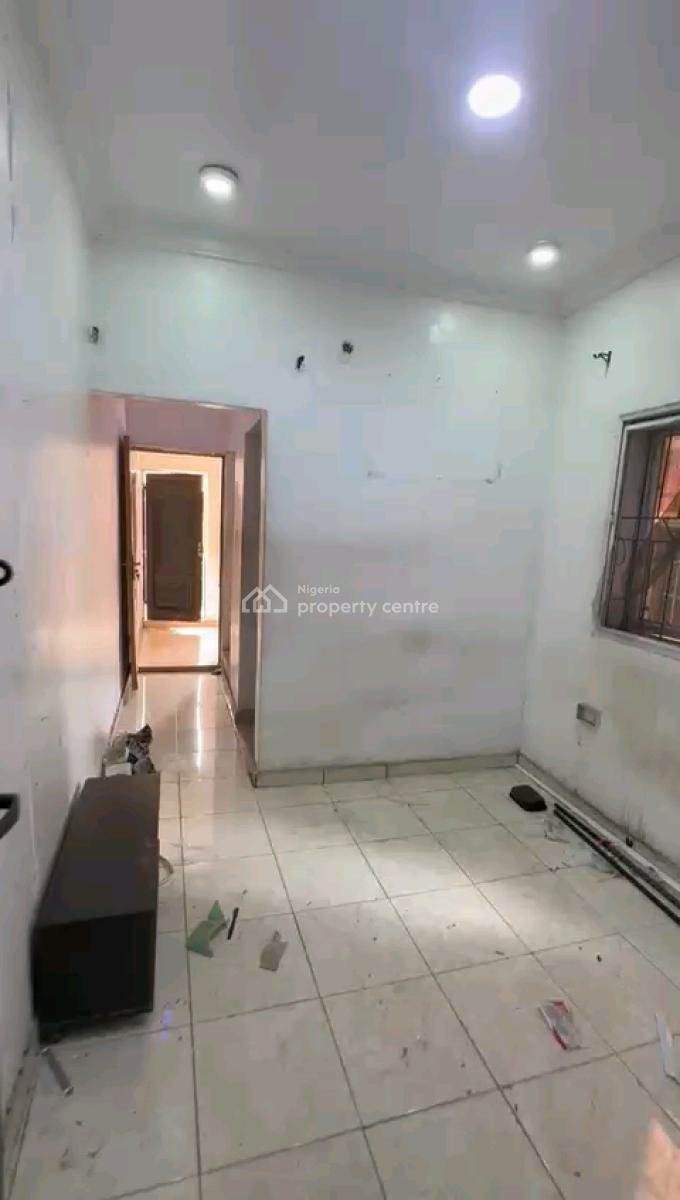 Standard and Spacious Mini Flat, Off Pedro, Shomolu, Lagos, Mini Flat (room and Parlour) for Rent