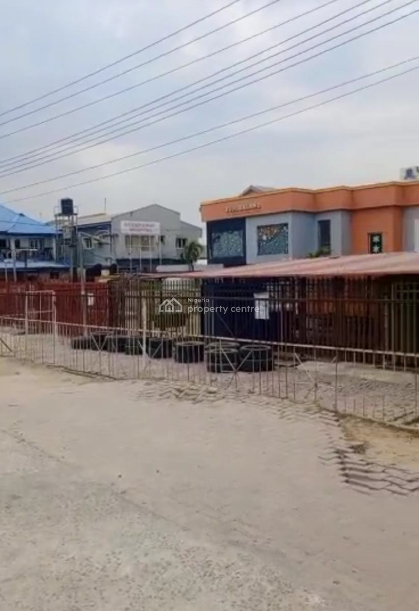 Land Measuring 2,335sqm with a Structure, Ikota, Lekki, Lagos, Commercial Land for Sale