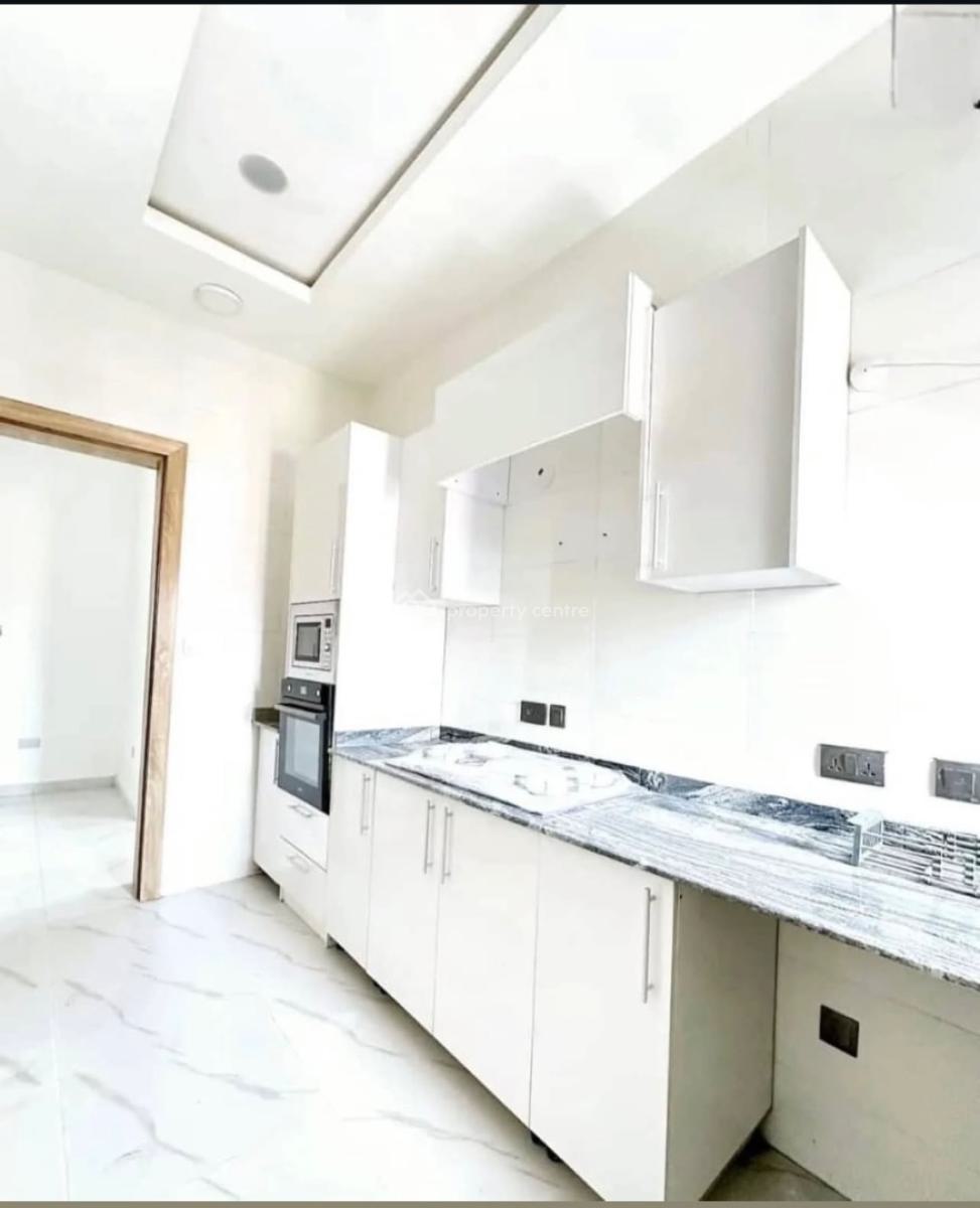 2 Bedroom Spacious Apartment with a Swimming Pool, Ologolo, Lekki, Lagos, Flat / Apartment for Sale