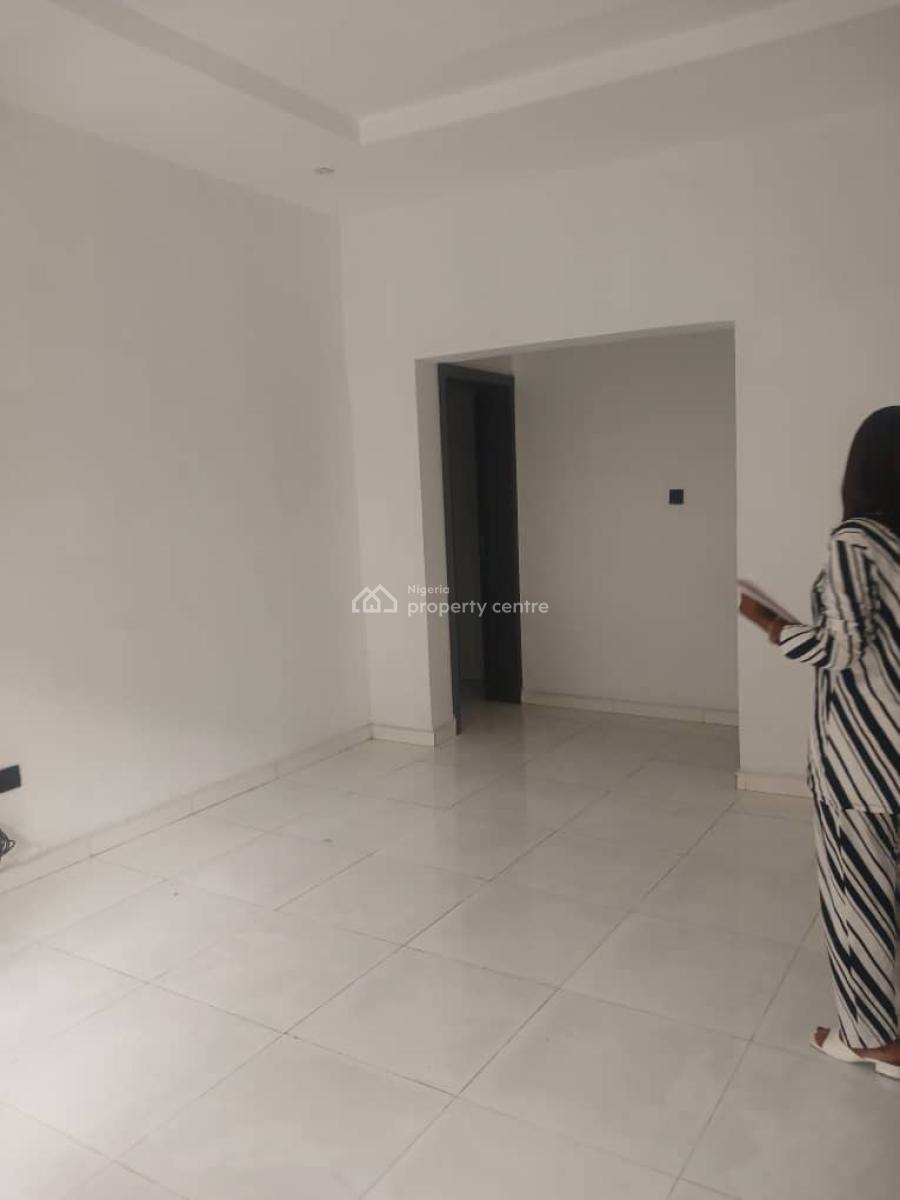 3 Bedroom Apartment, Gra Phase 2, Magodo, Lagos, Flat / Apartment for Sale
