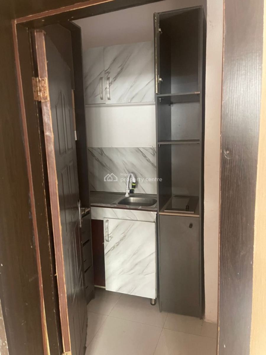 Nicely Finished Mini Flat with Excellent Finishing, Lekki Phase 1, Lekki, Lagos, Mini Flat (room and Parlour) for Rent