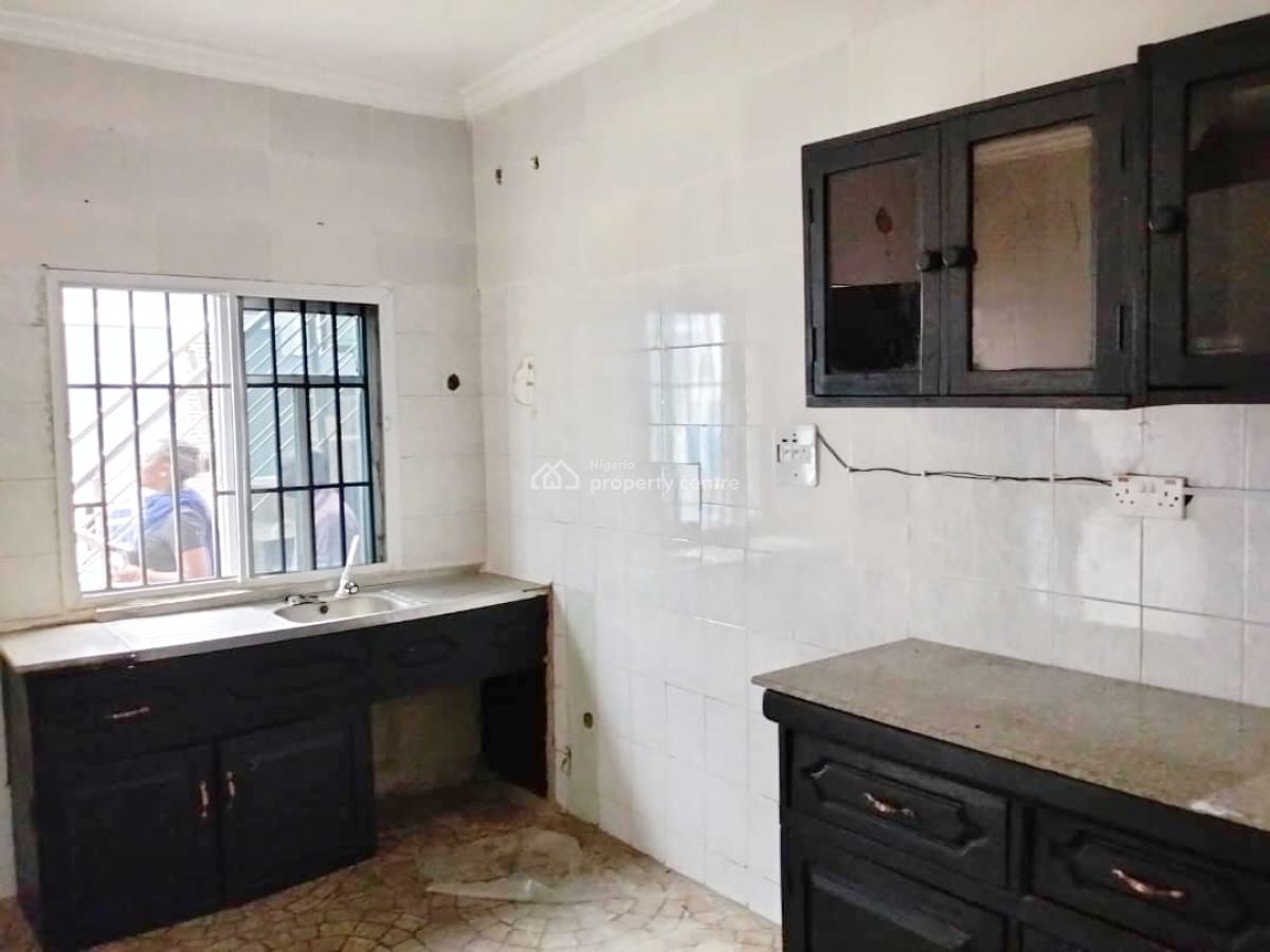 Luxury & Newly Renovated Spacious 2 Bedrooms Apartment, Gra Phase 1, Magodo, Lagos, Flat / Apartment for Rent