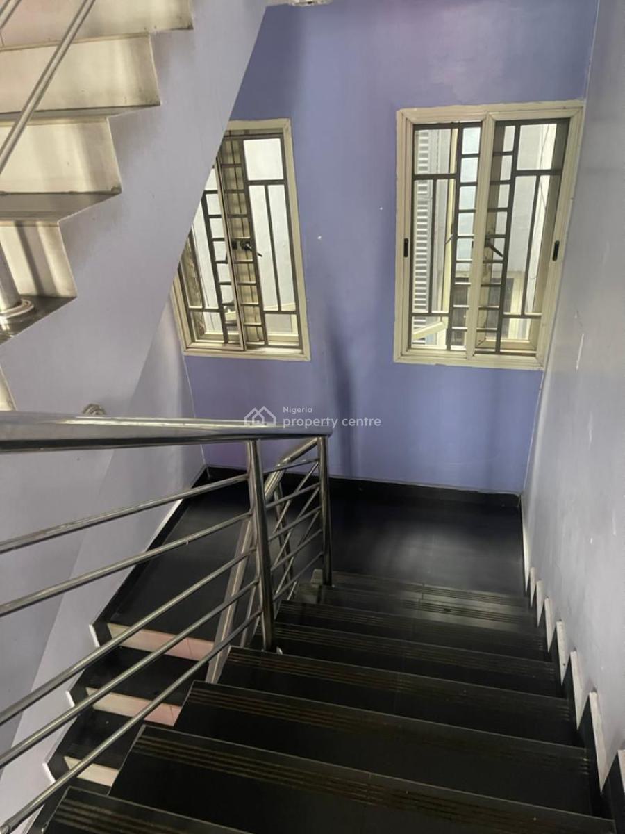 Fully Furnished Service 3-bedroom Apartment with Decent Facilities, Lekki Phase 1, Lekki, Lagos, Flat / Apartment for Rent