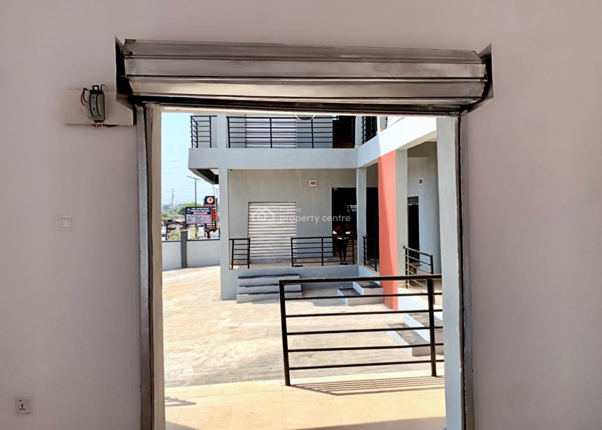 Modern Shops, Deeper Life Junction, Ashi - Bodija Road., New Bodija, Ibadan, Oyo, Shop for Sale