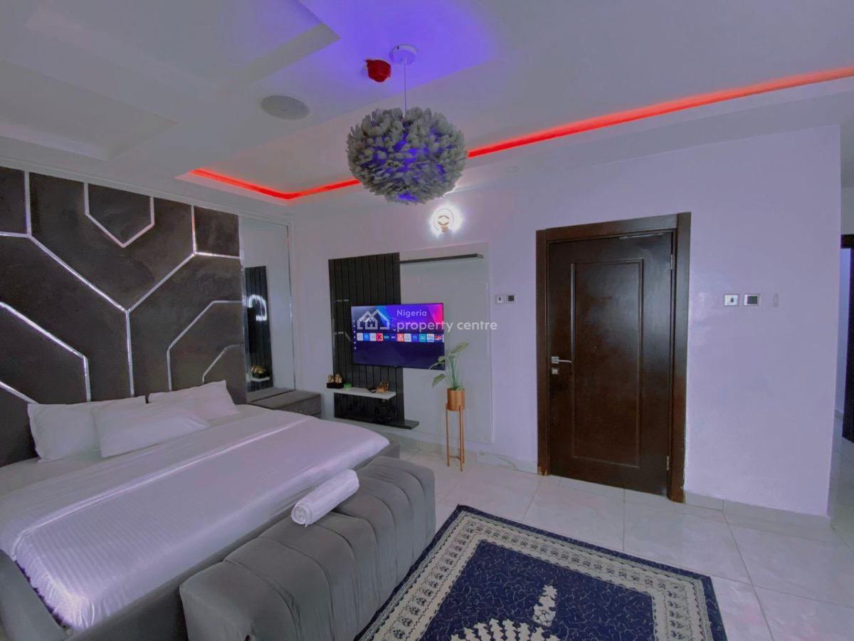 3 Bedroom Apartment!!!, Lekki Right, Lekki Phase 1, Lekki, Lagos, Flat / Apartment Short Let