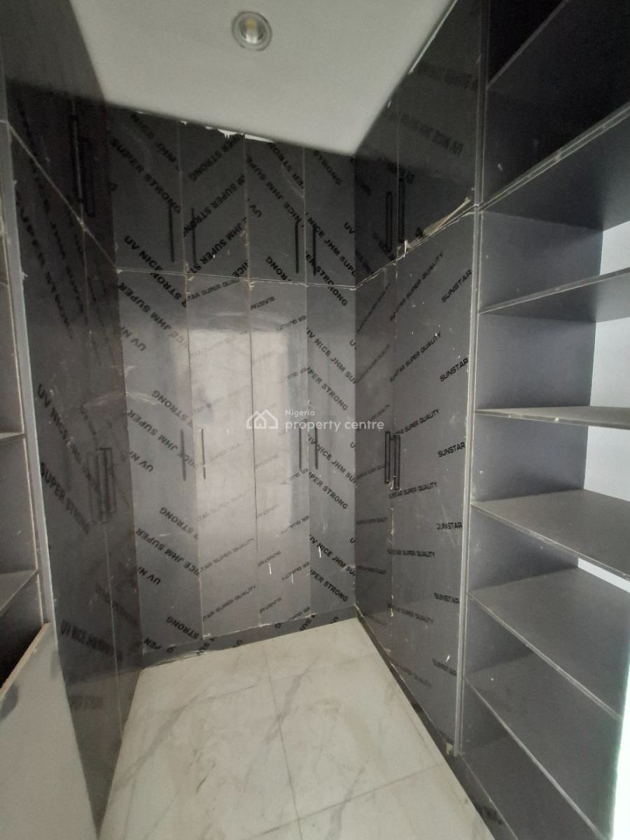 Stunning 4 Bedroom Terraced Duplex in a Secured Estate., Lekki Phase 1, Lekki, Lagos, Terraced Duplex for Sale