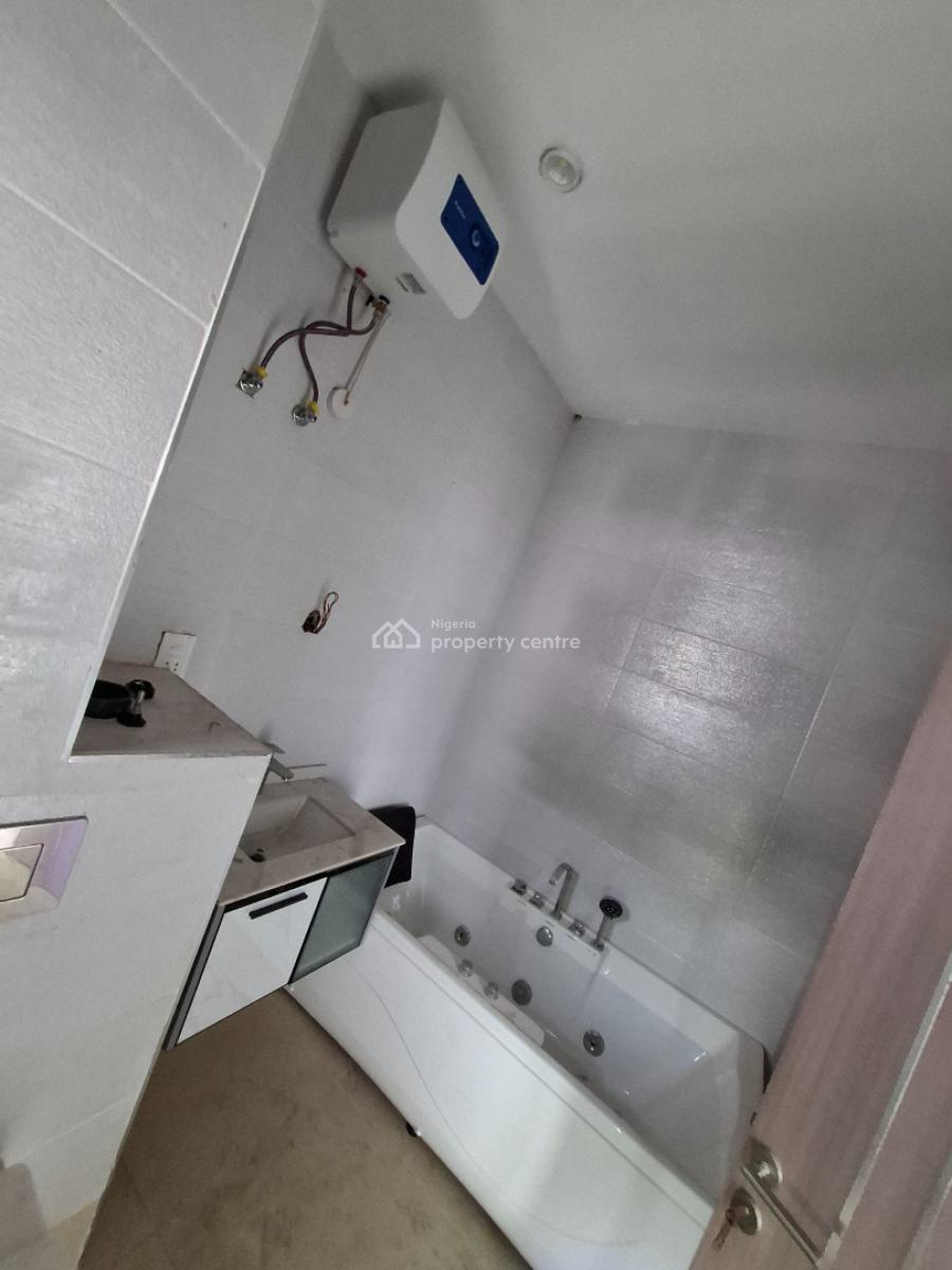 Stunning 4 Bedroom Terraced Duplex in a Secured Estate., Lekki Phase 1, Lekki, Lagos, Terraced Duplex for Sale