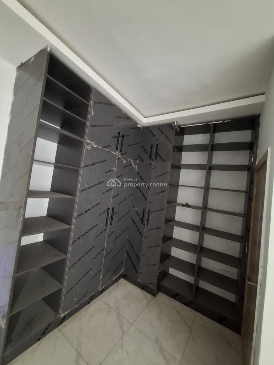 Stunning 4 Bedroom Terraced Duplex in a Secured Estate., Lekki Phase 1, Lekki, Lagos, Terraced Duplex for Sale