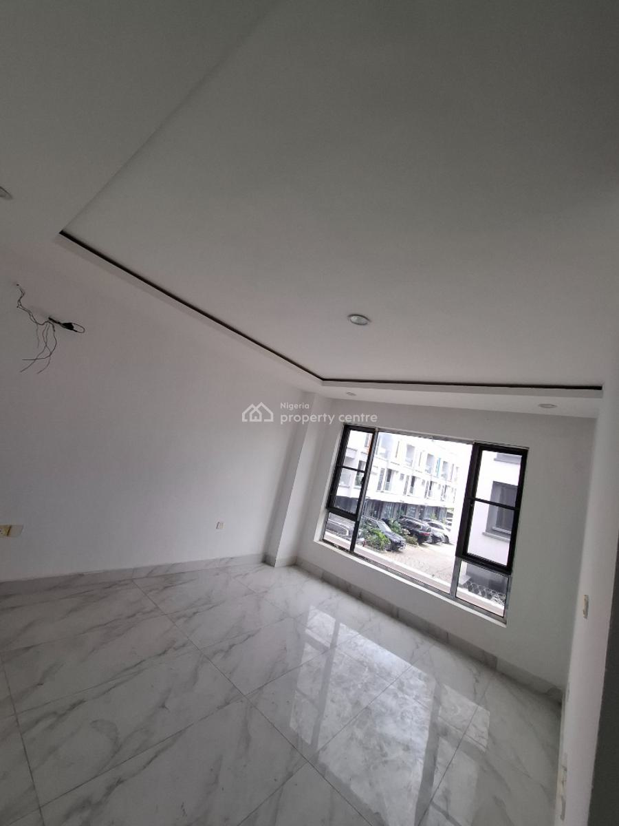 Stunning 4 Bedroom Terraced Duplex in a Secured Estate., Lekki Phase 1, Lekki, Lagos, Terraced Duplex for Sale
