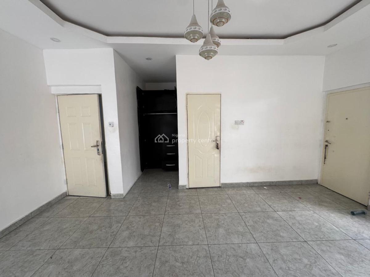 Privately Gated 4-bedroom Semi-detached Duplex in a Secure Estate., Ikota Gra, Ikota, Lekki, Lagos, Semi-detached Duplex for Rent