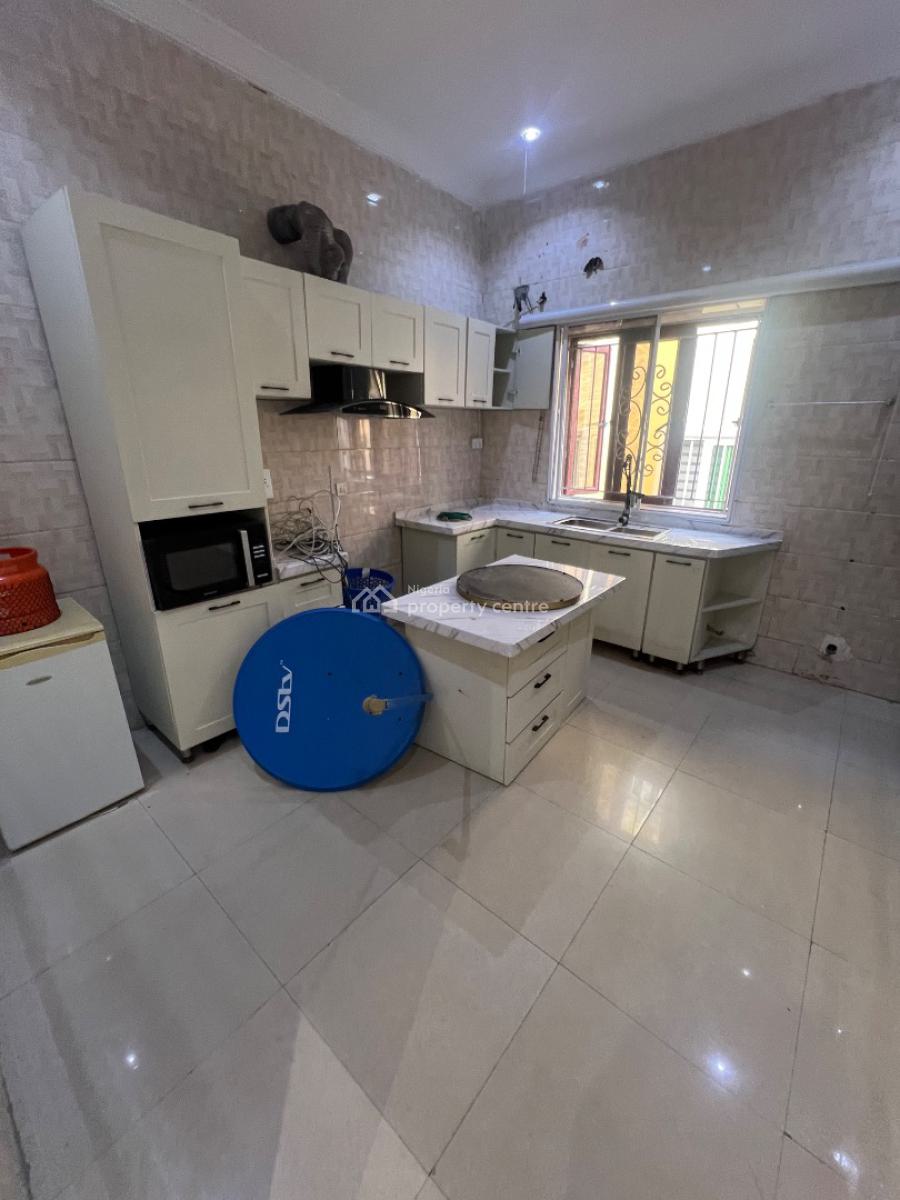 Standard and Spacious Miniflat with Balcony and Big Standard Kitchen, Osapa, Lekki, Lagos, Mini Flat (room and Parlour) for Rent