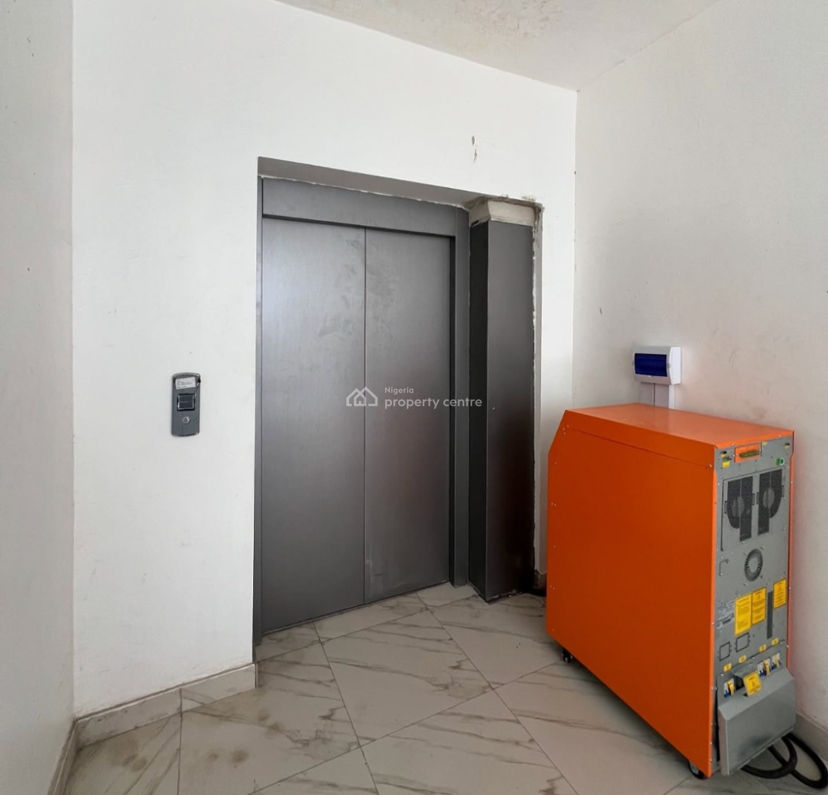 Spacious 2 Bedroom, Victoria Island (vi), Lagos, Flat / Apartment for Rent