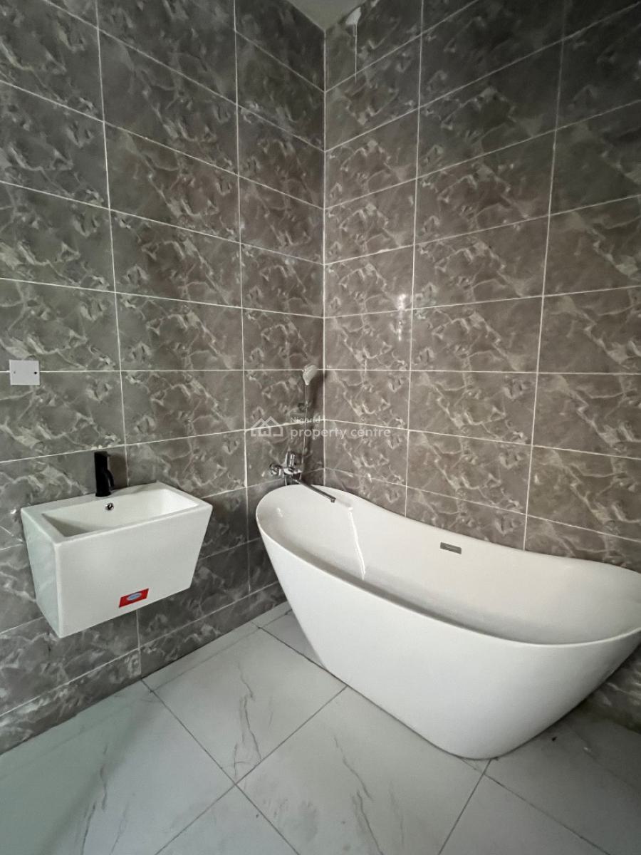 Five Bedrooms Semi Detached House with Bq, Ikate, Lekki, Lagos, Semi-detached Duplex for Sale