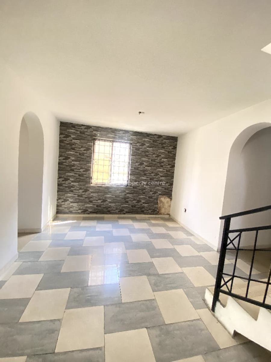 Classic 4 Bedroom Fully Detached Duplex with 2 Bqs in a Secure Estate, Lekki Phase 1, Lekki, Lagos, Detached Duplex for Rent